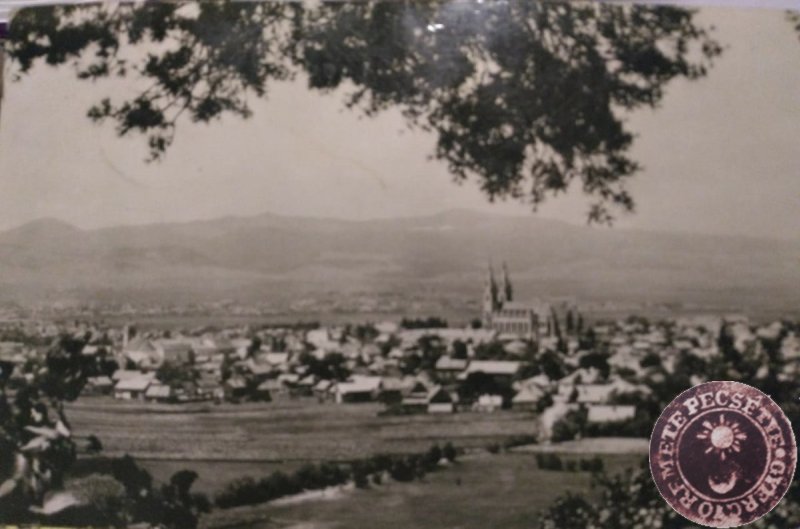 Ditrói képeslap az 1960-as évekből, háttérben Remete