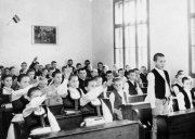 Osztálykép valamikor 1940 körül