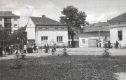 Faluközpont a hetvenes évek végén