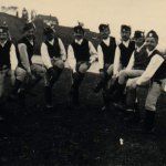 Tánccsoport a Maros partján 1944