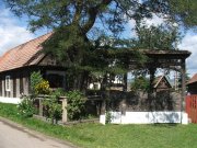 Székelykapus porta az Alszegi úton