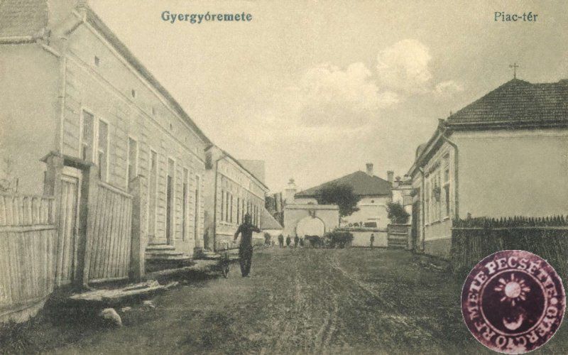 Piac tér egy 1918-as képeslapon